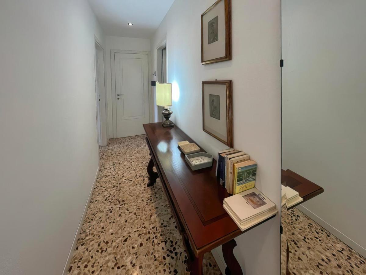 Casa Vacanze Le Violette Villa Brunate Exterior photo